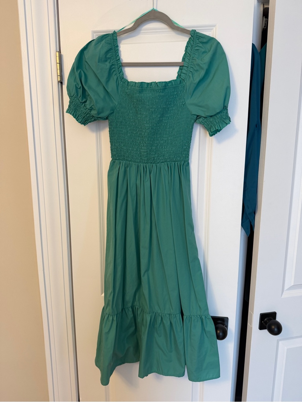 Girls' Emerald Smocked Puff-Sleeve Casual Dress